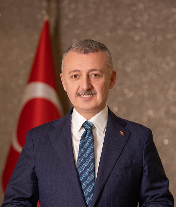 Büyükakın'dan öğretmen ve öğrencilere