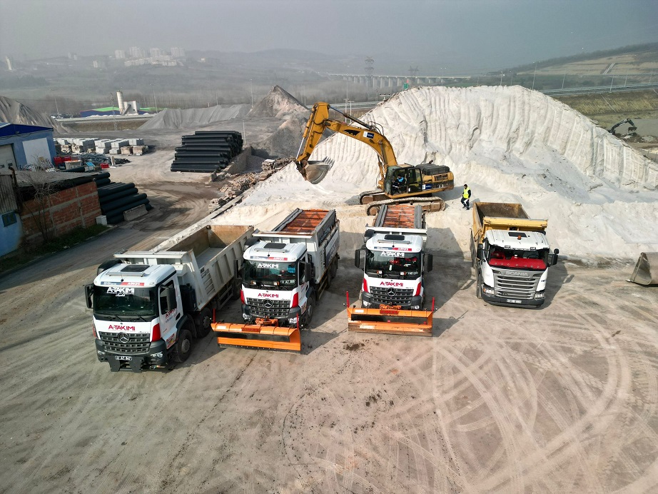 Büyükşehir kar yağışına karşı teyakkuzda (1)