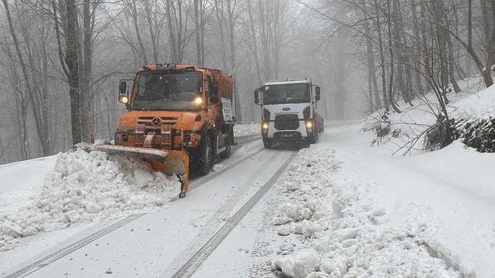 Büyükşehir, karla mücadelede alarma geçti (6)