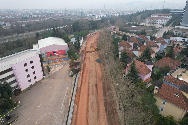 thumbnail_Alikahya tramvay hattı, Kocaeli Stadı'na doğru hızla ilerliyor (1)