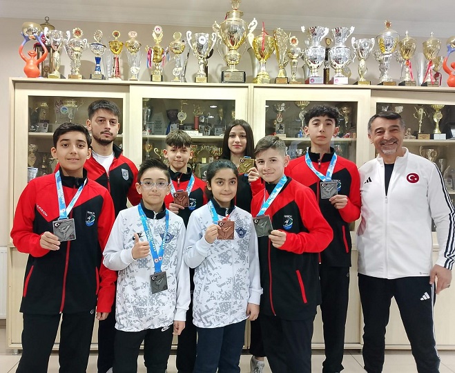 Darıca'nın minik sporcuları Türkiye Şampiyonası’na damga vurdu! (1)