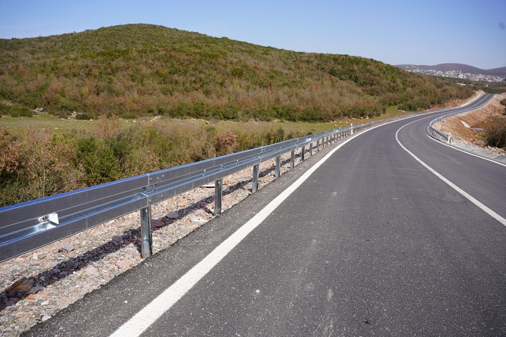thumbnail_Hereke-Çerkeşli yoluna 3 km'lik otokorkuluk (4)