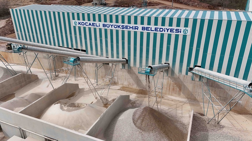 thumbnail_Taş kırma tesisiyle 6 ayda 17 milyon tasarruf sağlandı (7)