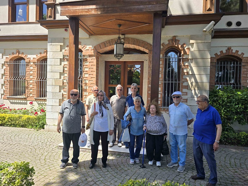 Kocaeli'nin 135 yıllık tarihi güzelliğini keşfettiler (1)