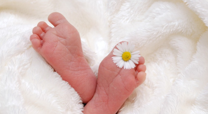 Sezaryen Doğum Nedir ve Neden Yapılır? 