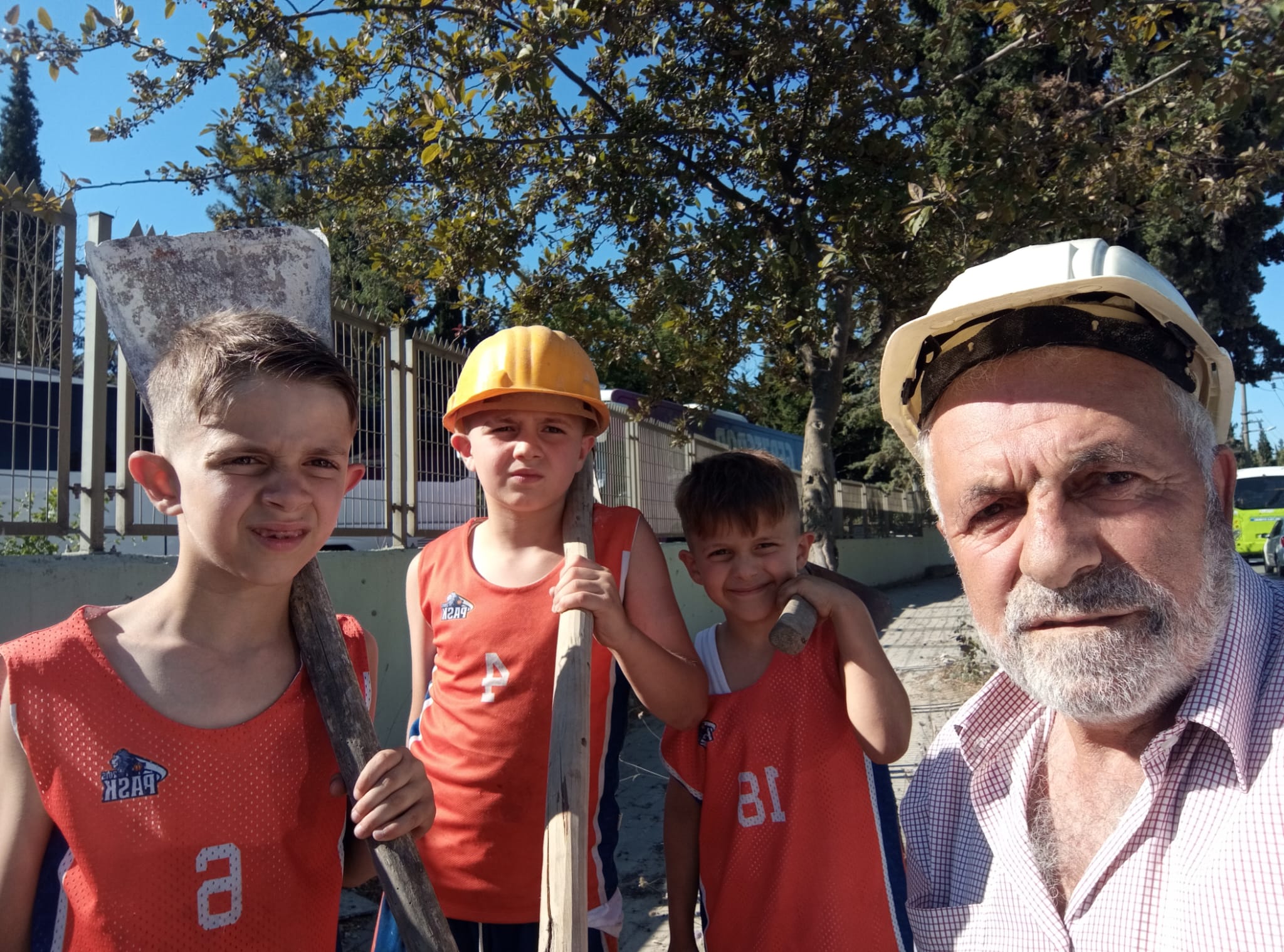 749a7acc-9053-43f5-8e15-40e132e37296