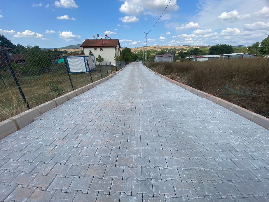 Büyükşehir'le kırsal kesimde yol kalitesi artıyor (1)