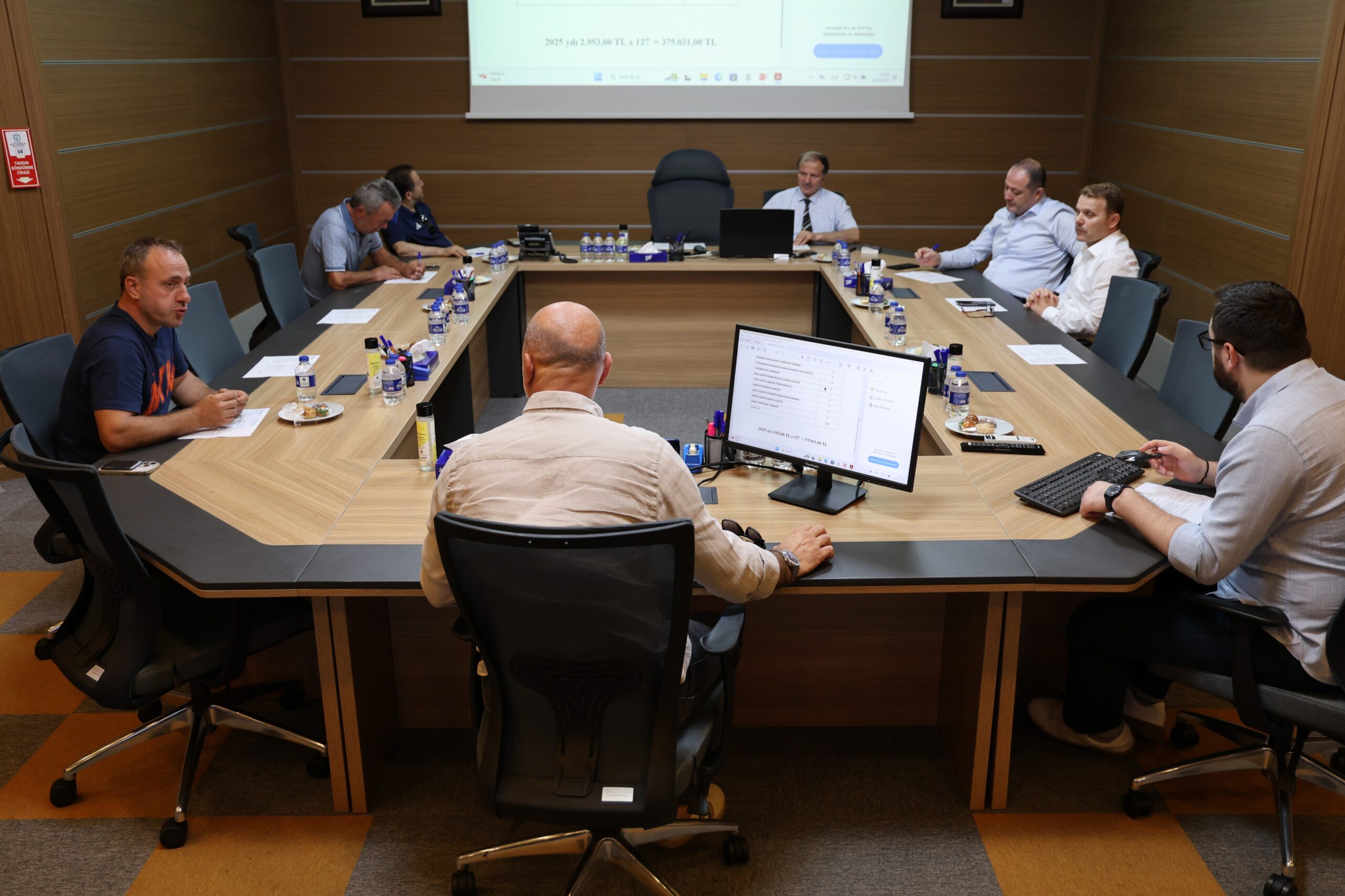 Büyükşehir Belediyesi'nin Eylül ayı ilk encümen toplantısı gerçekleşti (1)