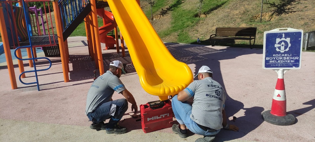 Büyükşehir'den çocuklara güvenli oyun alanları (1)