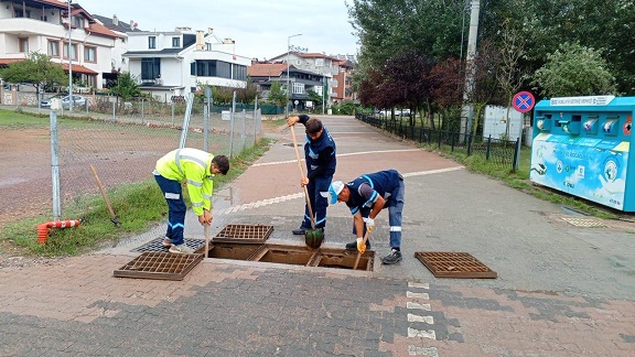Büyükşehir'den olası su baskınlarına karşı tedbir (5)