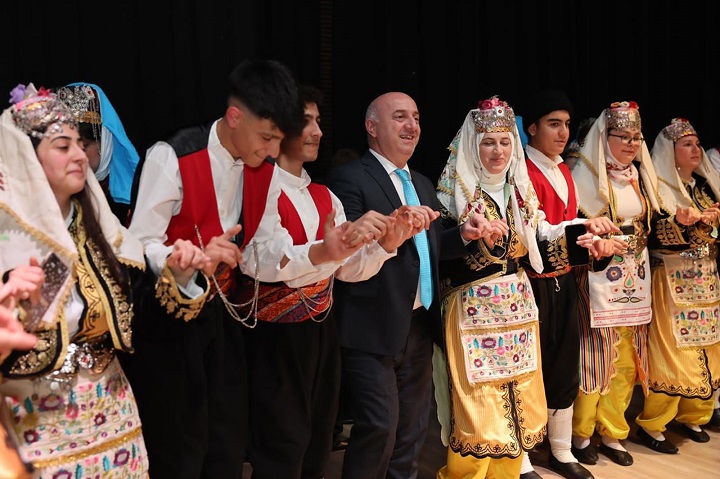 Halk oyunları kursu yeni dönem kayıtları başladı (1)