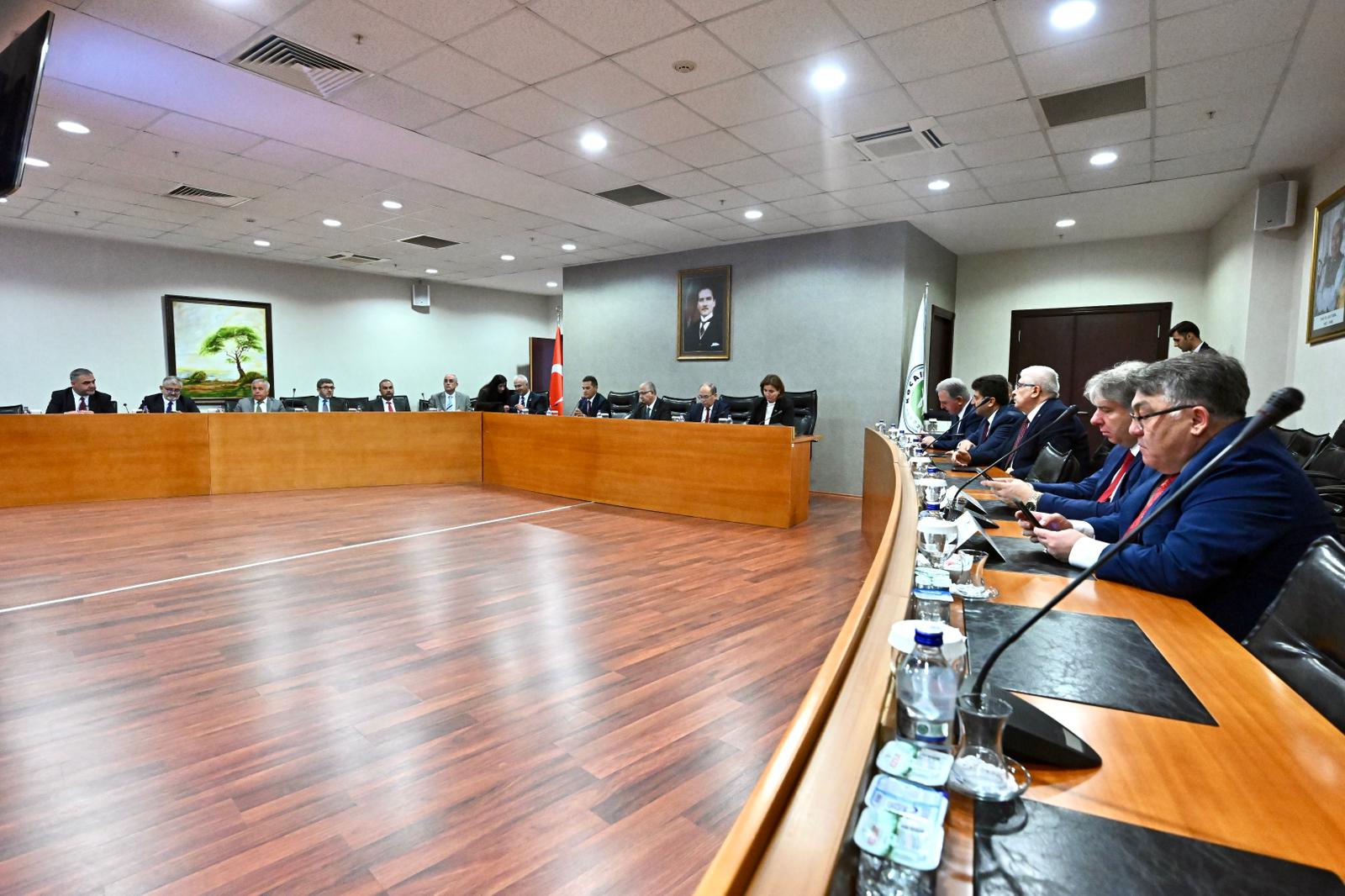 senatoda bilgilendirme toplantısı