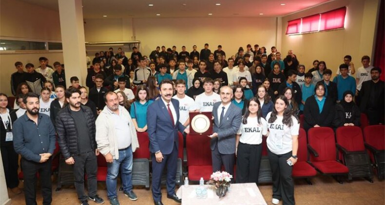 Başkan Çiftçi’den öğrencilere, “Sizler, bizim geleceğimizsiniz”