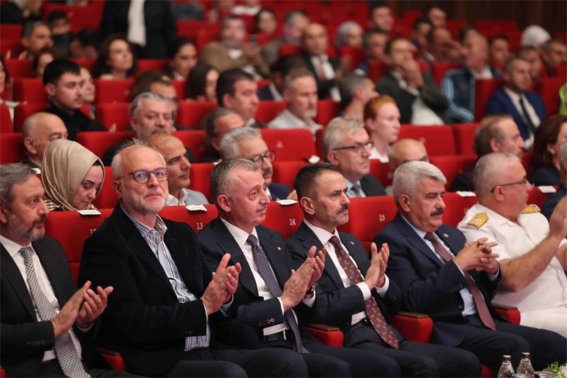 Kocaeli_Kitap_Fuarı'na_görkemli_açılış__(2)_800_600_0