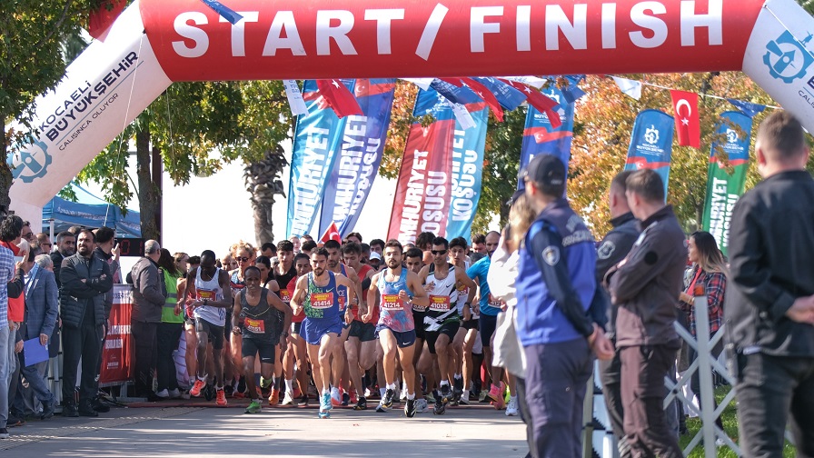 Kocaeli'de binler Cumhuriyet'e koşacak (3)