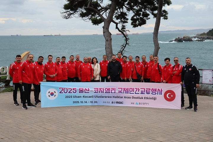 thumbnail_Güney Kore Ulsan'da Türk ezgileri yükselecek (7)