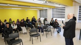 Başkan Büyükgöz Gençlerle Güzide Gençlik Merkezi’nde Buluştu