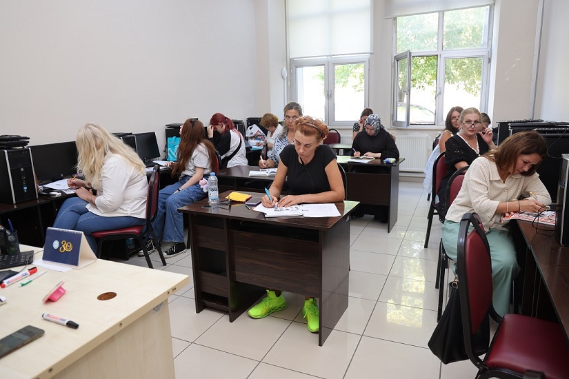Yabancı dil KO-MEK'le öğreniliyor (1)