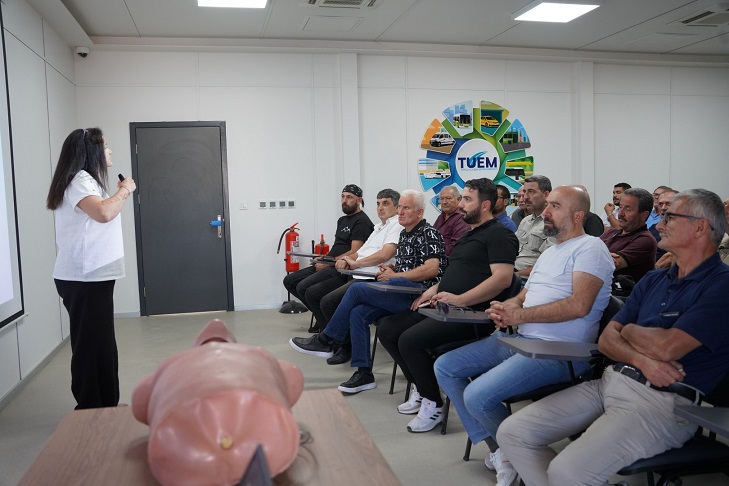 thumbnail_Büyükşehir, ulaşımda eğitim çıtasını yüksek tutuyor (2)