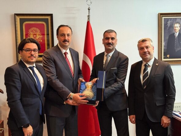 Kuzey Makedonya Türkiye Büyükelçisi Fatih Ulusoy'a ziyaret