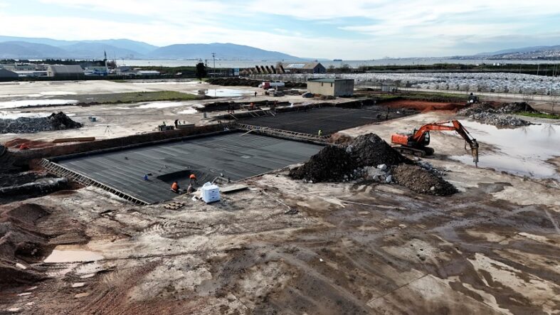 thumbnail_Sosyal Yaşam Merkezi'nde çalışma temposu yüksek (5) (Büyük)