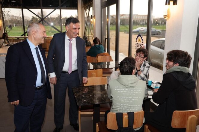 69ffb0c7-1ed2-485c-a0f4-7824c80c909e