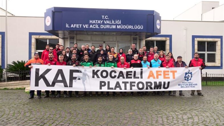 Büyükşehir'den_Hataylı_afetzedelere_vefa_ziyareti_(4)_800_600