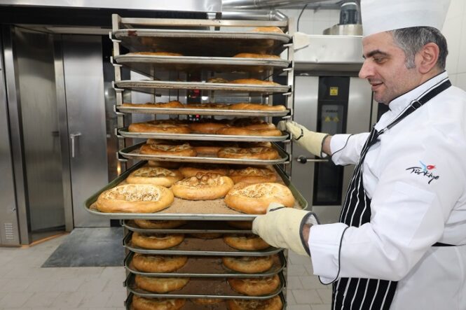 Halk Ekmek'te Ramazan pidesi 20 TL (2) (1)