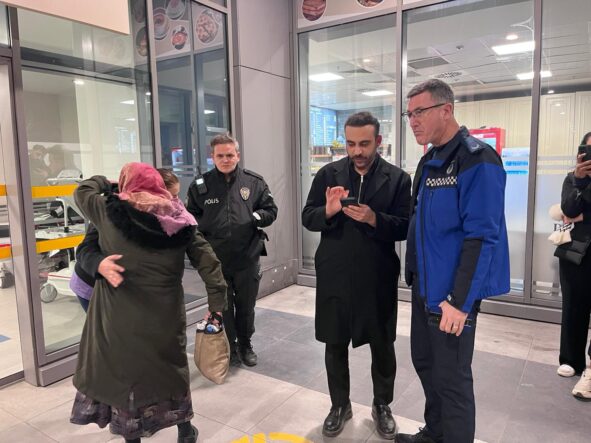 Zabıtadan ihtiyaç sahibi vatandaşa yardım eli (1)