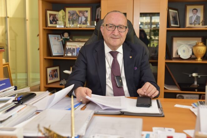 AYHAN ZEYTİNOĞLU (41)