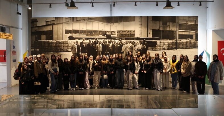 İskeçeli gençler, Büyükşehir'le Kocaeli'yi keşfetti (17)