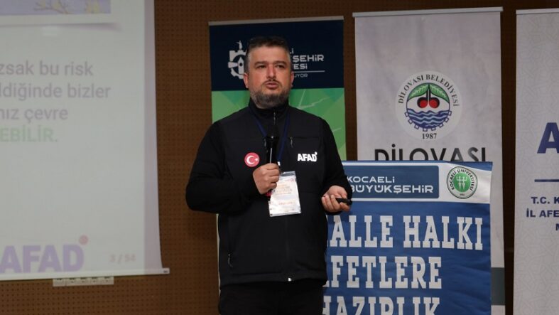 Büyükşehir, Dilovası’nda afetlere hazırlık eğitimi verdi (9)