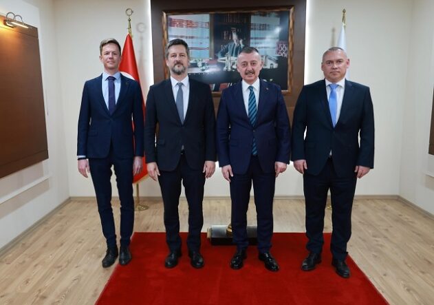 Macaristan Büyükelçisi Matis, Büyükakın’a konuk oldu (2)