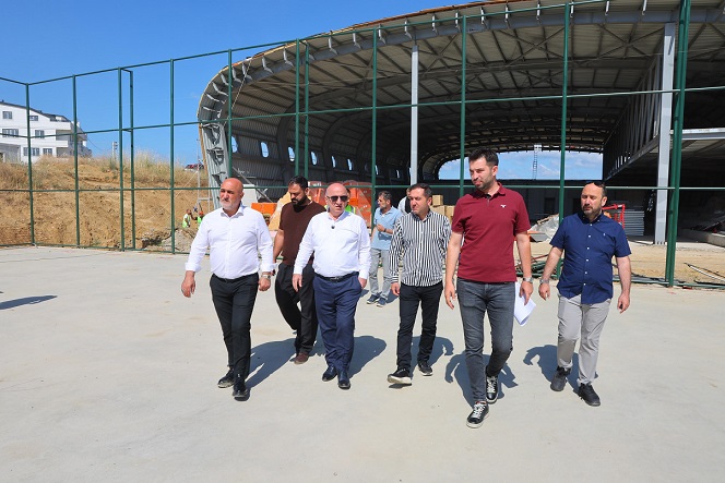 Darıca’nın yeni spor kompleksi yükseliyor (1)