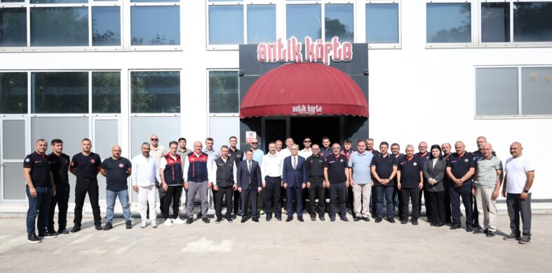 İtfaiyeciliğin geleceği Kocaeli’de konuşuldu (1) (Large)