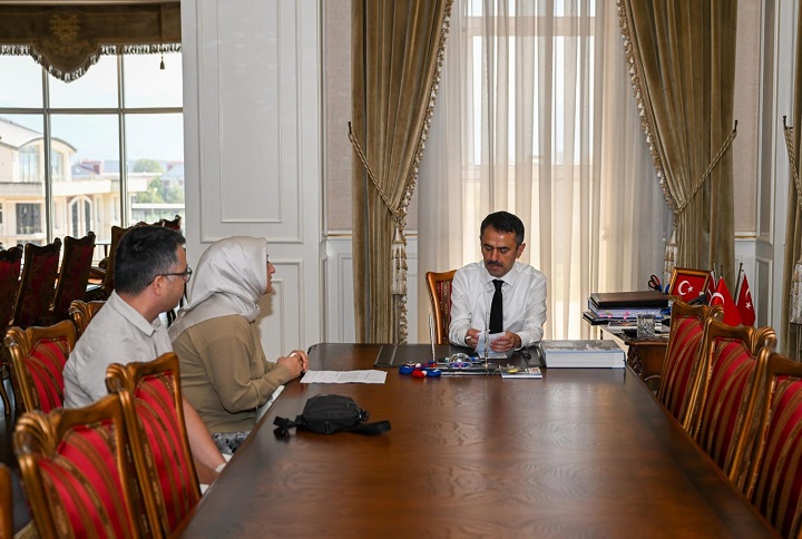 Vali Aktaş, Vatandaşları Kabul Etti