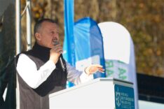 Başkan_Büyükakın_“Geyik_muhabbeti_yapmıyoruz_geleceğimiz_için_çalışıyoruz”__(1)_800_600